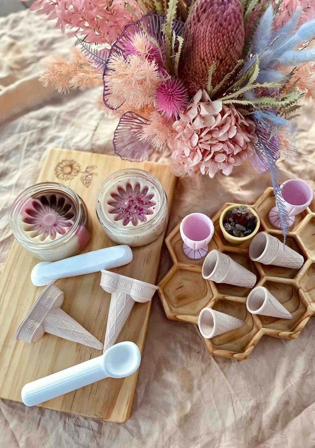 Beadie Bug Play Icecream Shop - Double Scoop Kit (Pink Sundae Cups)