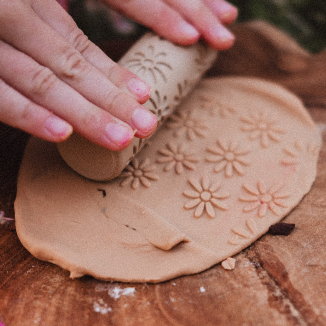 Kinfolk Pantry - Daisy Roller - Eco Pattern Playdough Roller