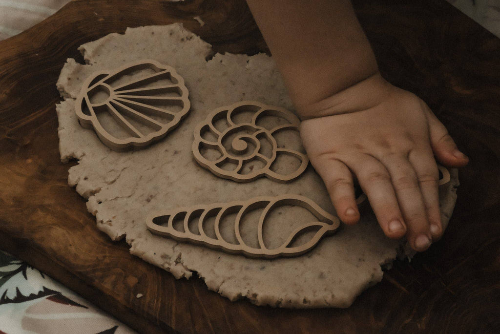 Kinfolk Pantry - Sea shell Eco Cutter Set