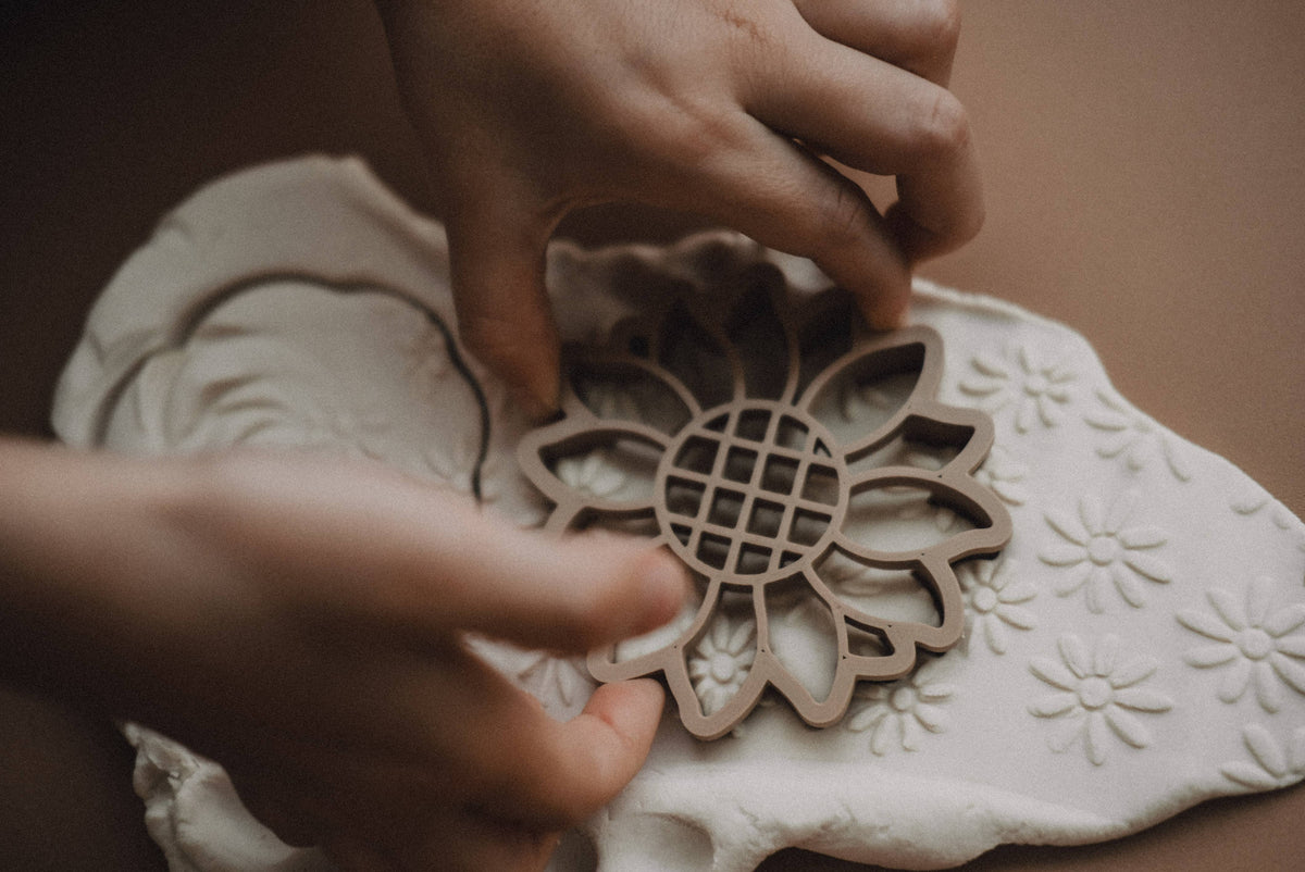 Kinfolk Pantry - Mixed Flower Cutter Set - Eco Playdough Tool