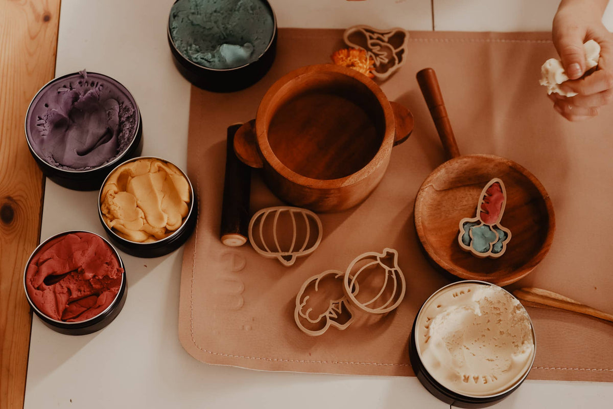 Kinfolk Pantry - Vegetable Cutter Set - Eco Playdough Tool