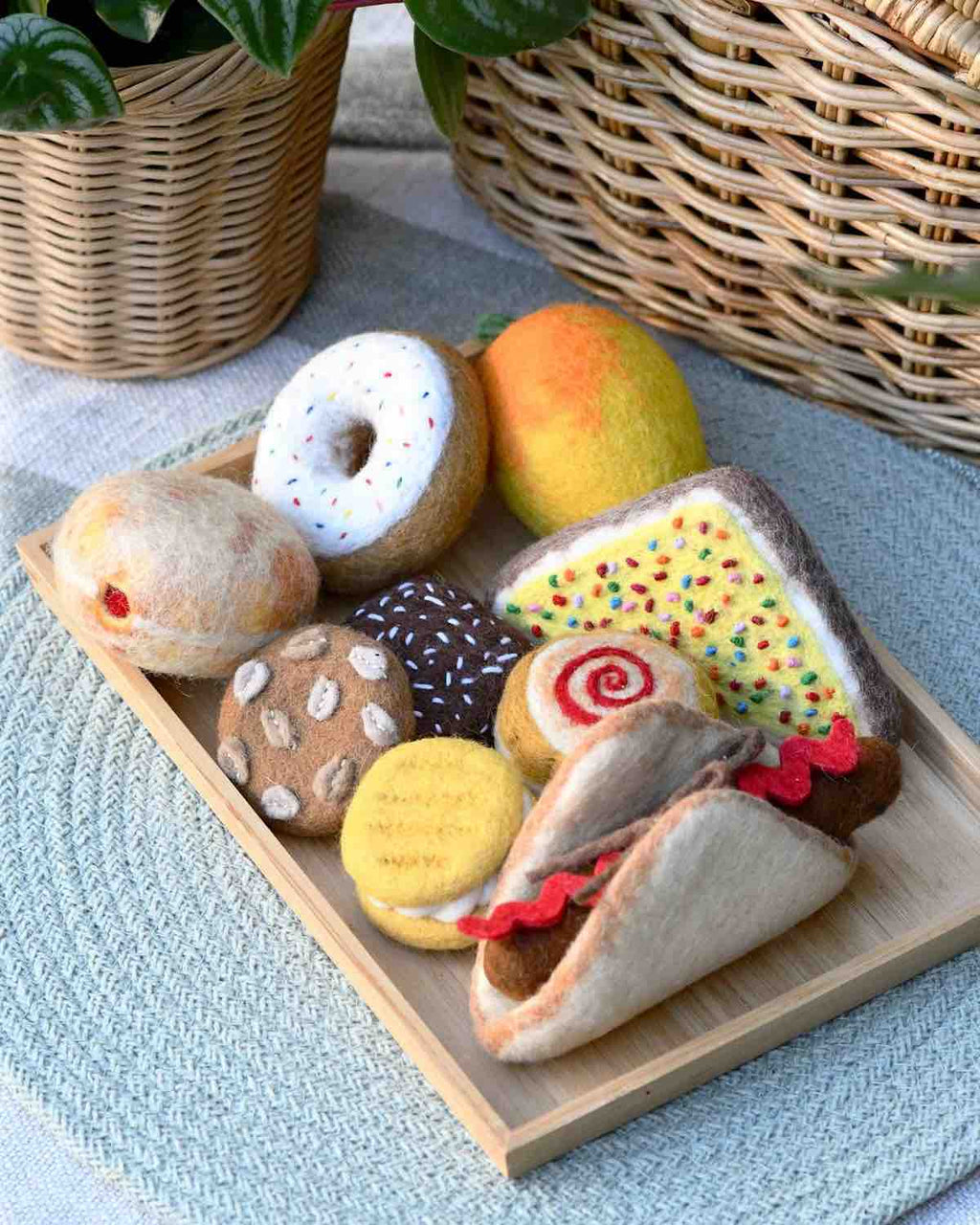 Tara Treasures - Aussie Picnic - Grazing Box of Australian Play Food