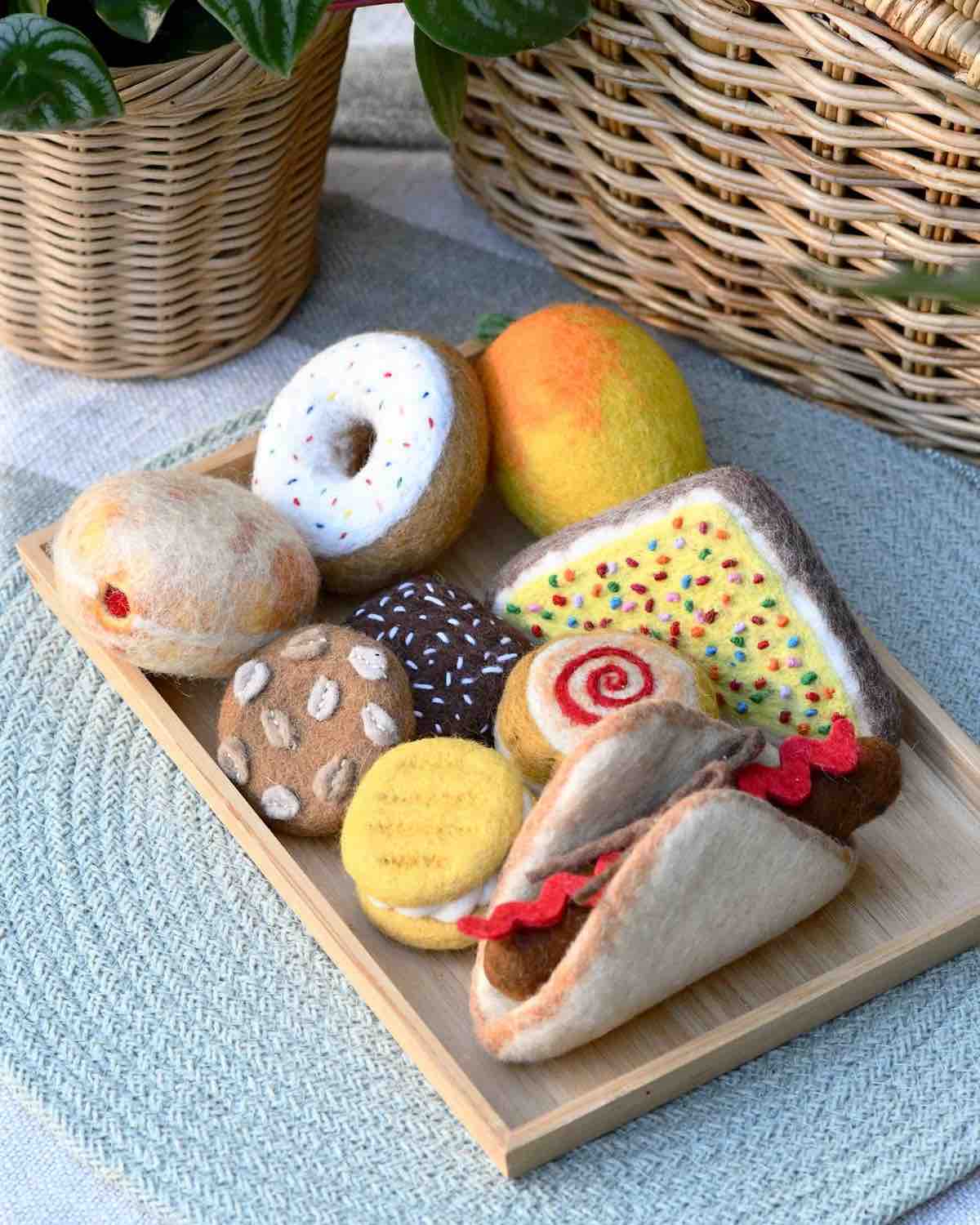 Tara Treasures - Aussie Picnic - Grazing Box of Australian Play Food