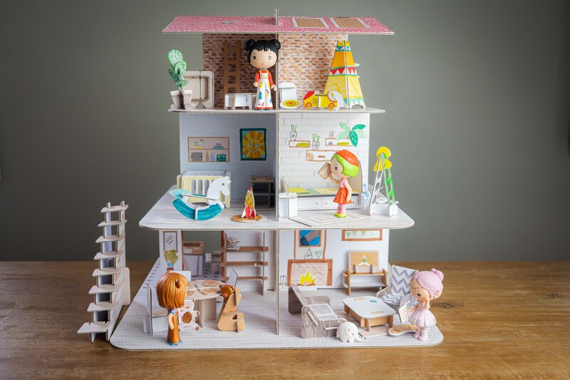 Djeco - Cut Out Doll House
