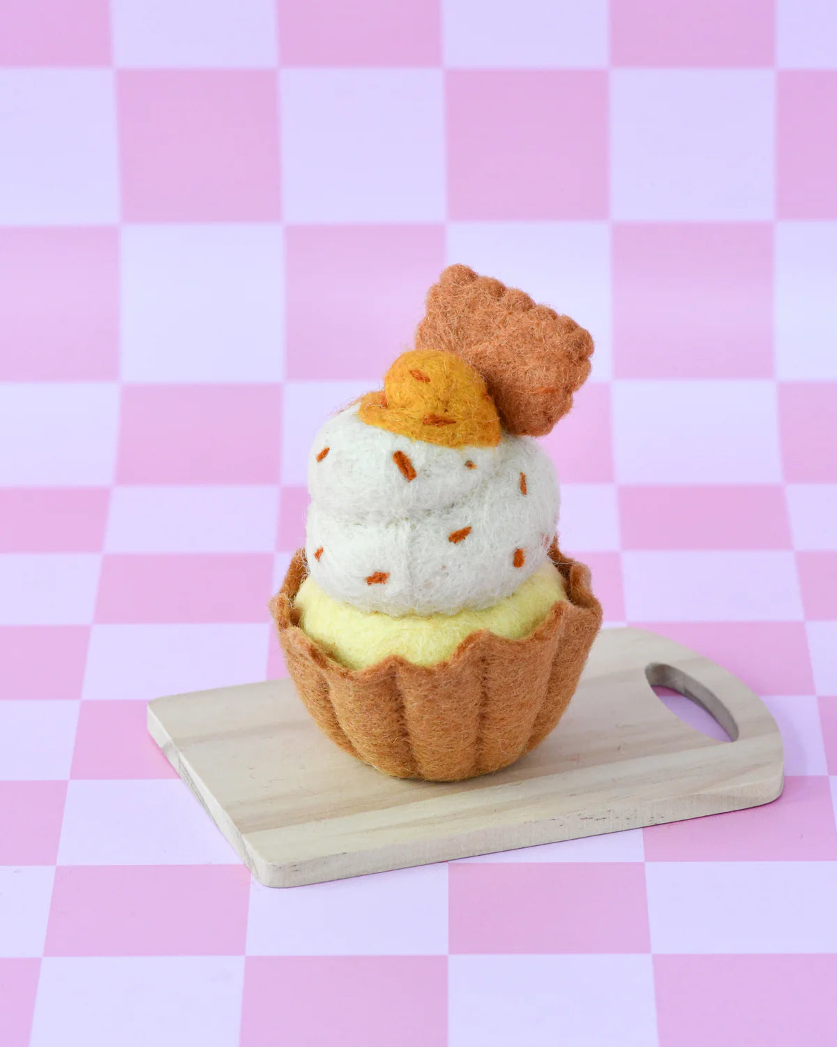 Tara Treasures - Felt Giant Biscoff Cupcake