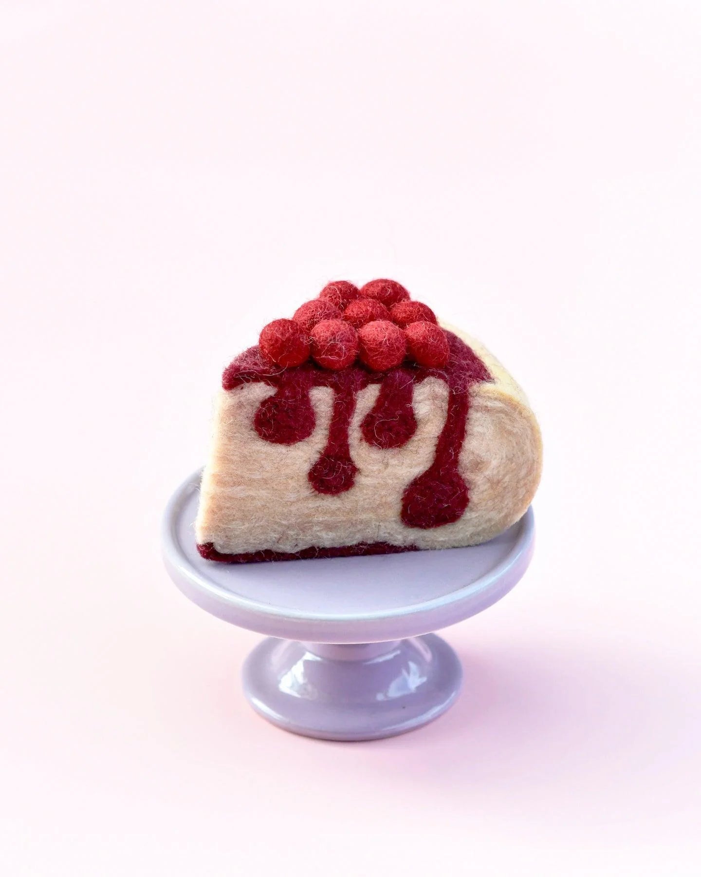 Tara Treasures - Felt Boysenberry Cheesecake Slice