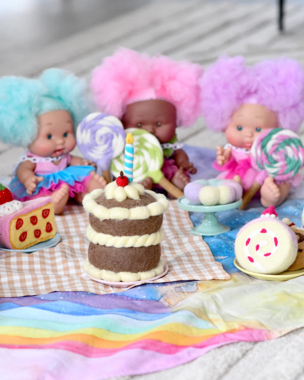 Tara Treasures - Felt Chocolate Shortcake Birthday Cake with Candle