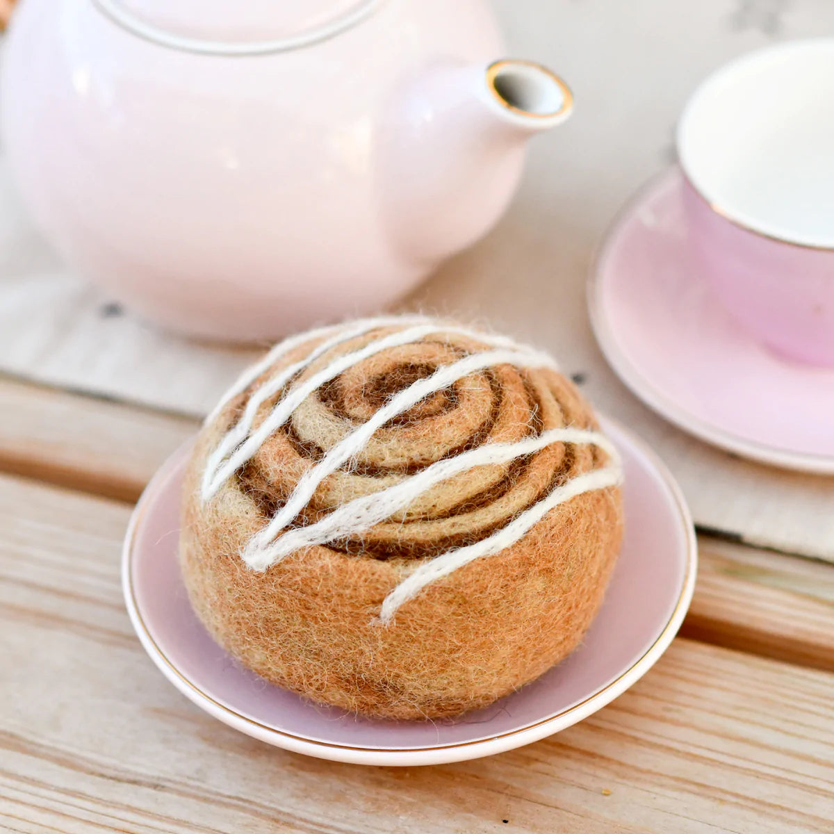 Tara Treasures - Felt Cinnamon Roll