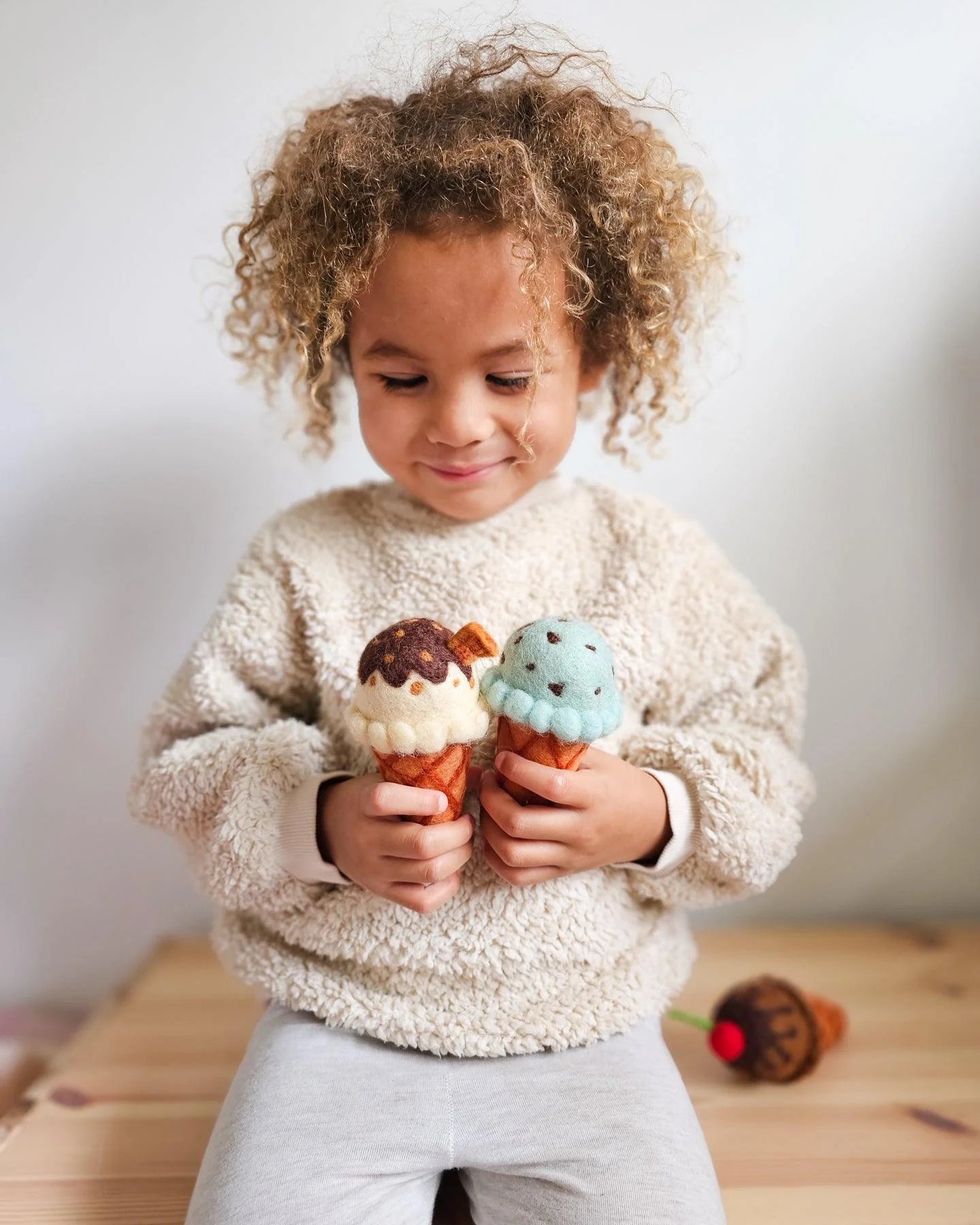 Tara Treasures - Felt Mint Chocolate Chip Ice Cream