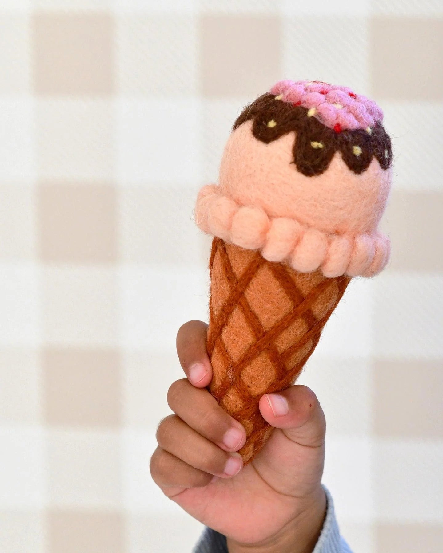 Tara Treasures - Felt Strawberry Sorbet Ice Cream