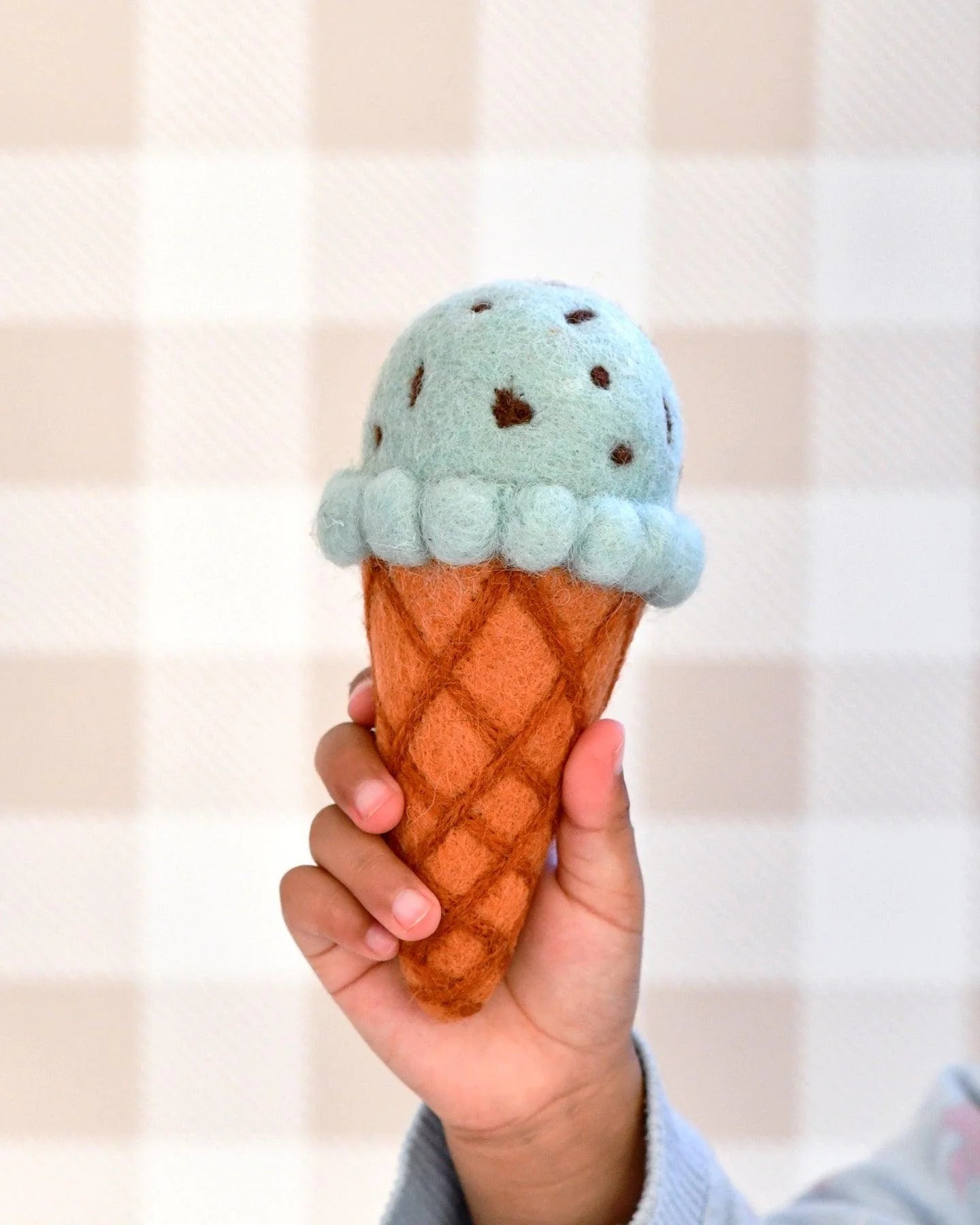 Tara Treasures - Felt Mint Chocolate Chip Ice Cream