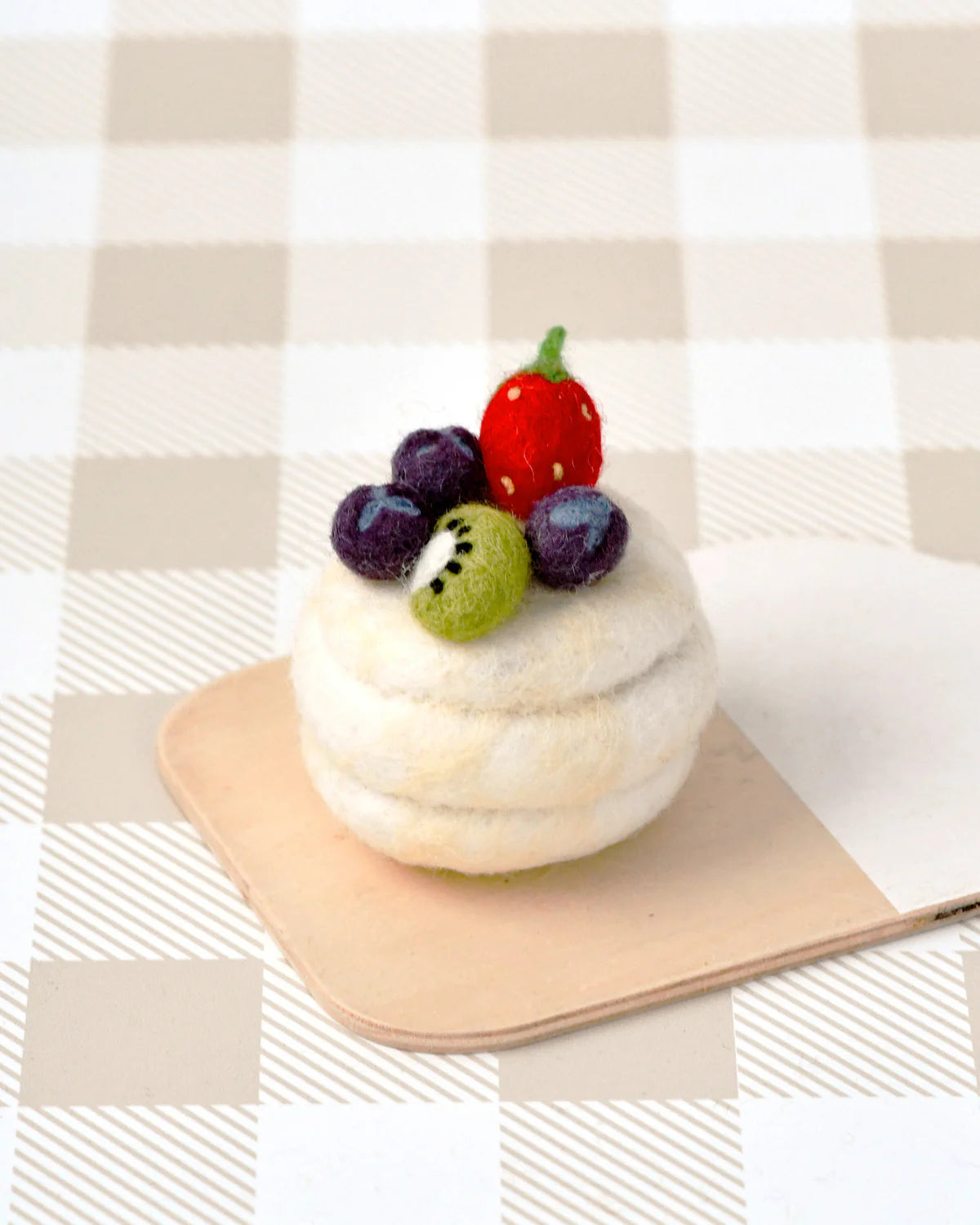 Tara Treasures - Felt Pavlova Meringue Dessert