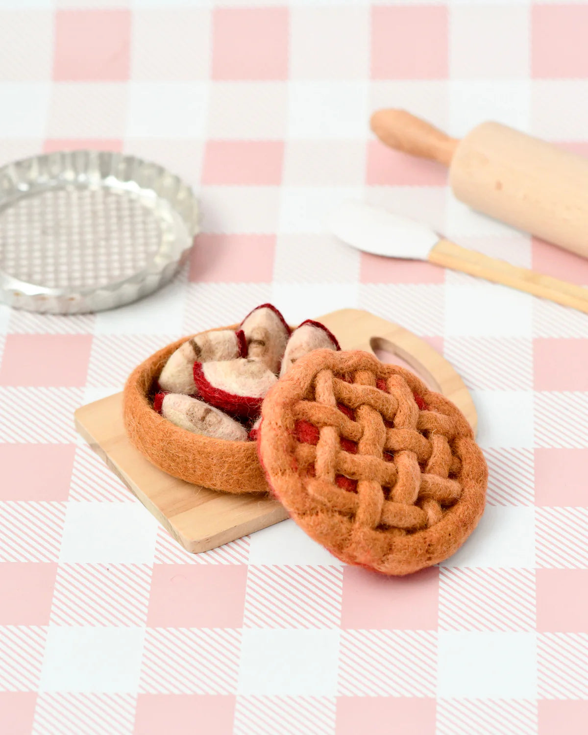 Tara Treasures - Felt Apple Pie Play Food Set
