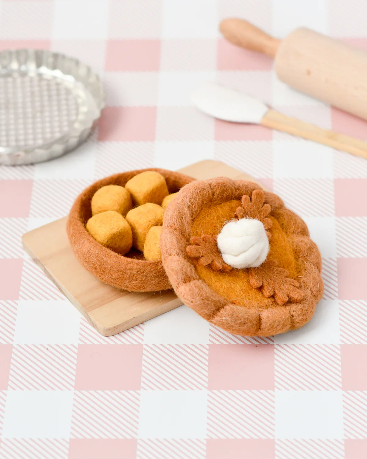 Tara Treasures - Felt Pumpkin Pie Play Food Set