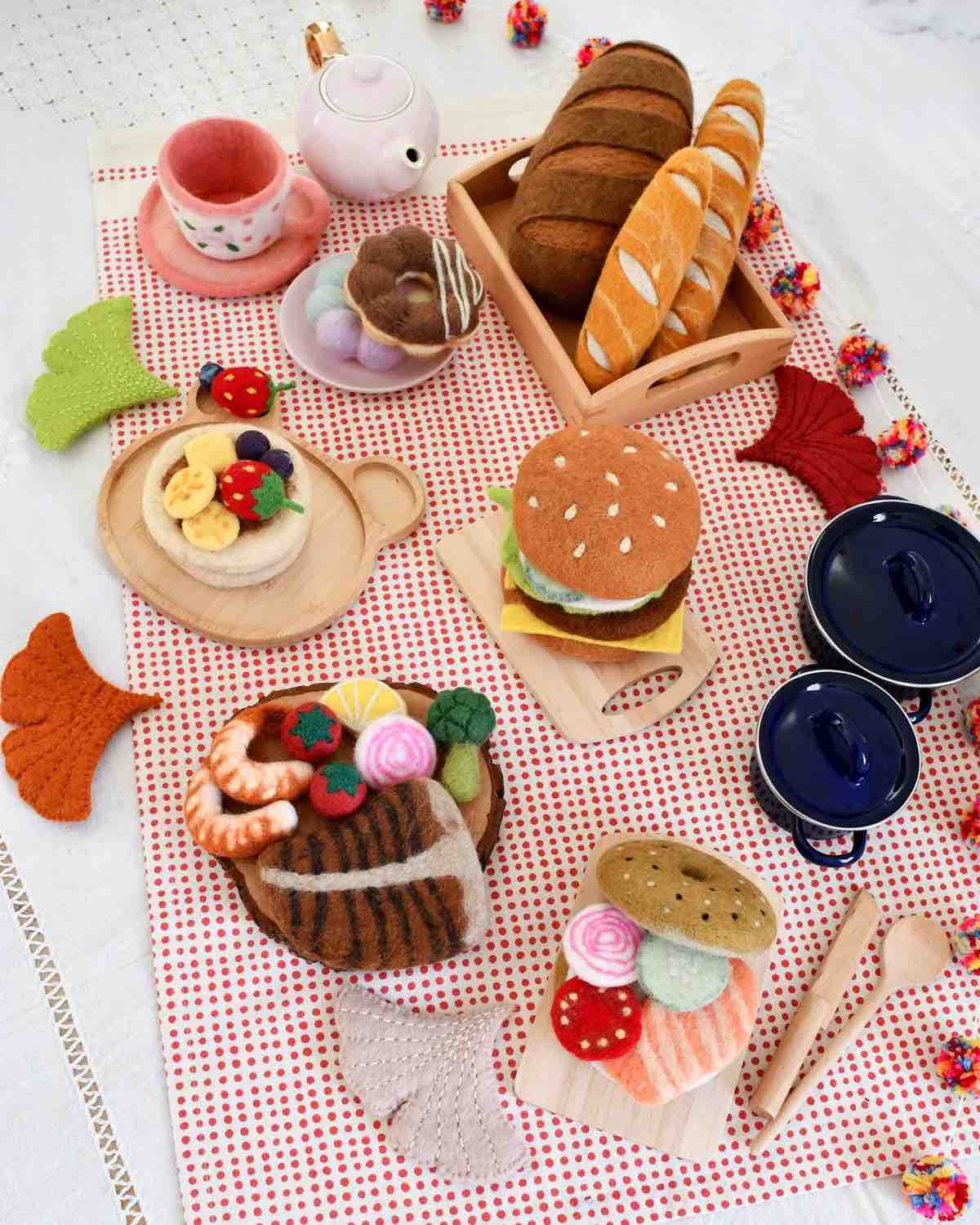 Tara Treasures - Felt Burger Stack
