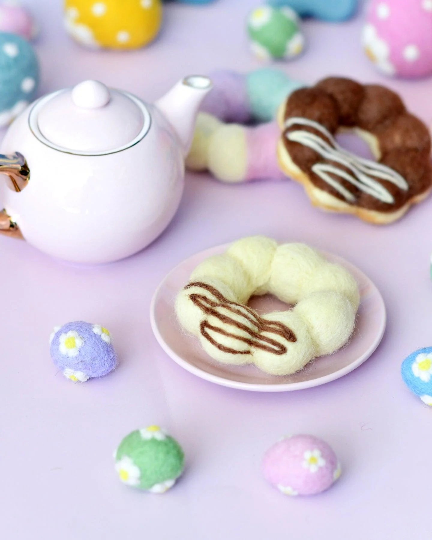 Tara Treasures - Felt Buttery Vanilla Pon De Ring Mochi Donut