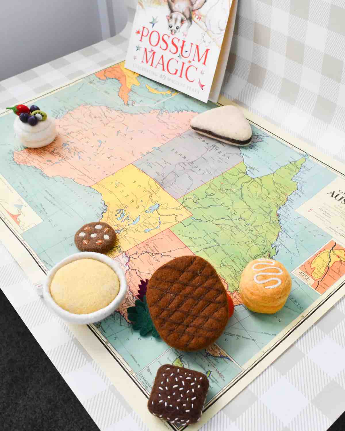 Tara Treasures - Felt "Possum Magic" Australian Play Food Set