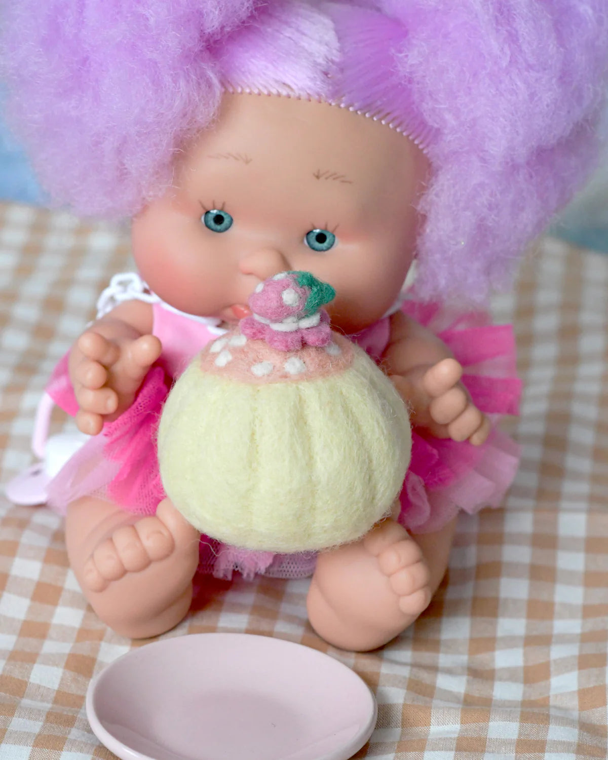 Tara Treasures - Felt Pink Strawberry Bundt Cake