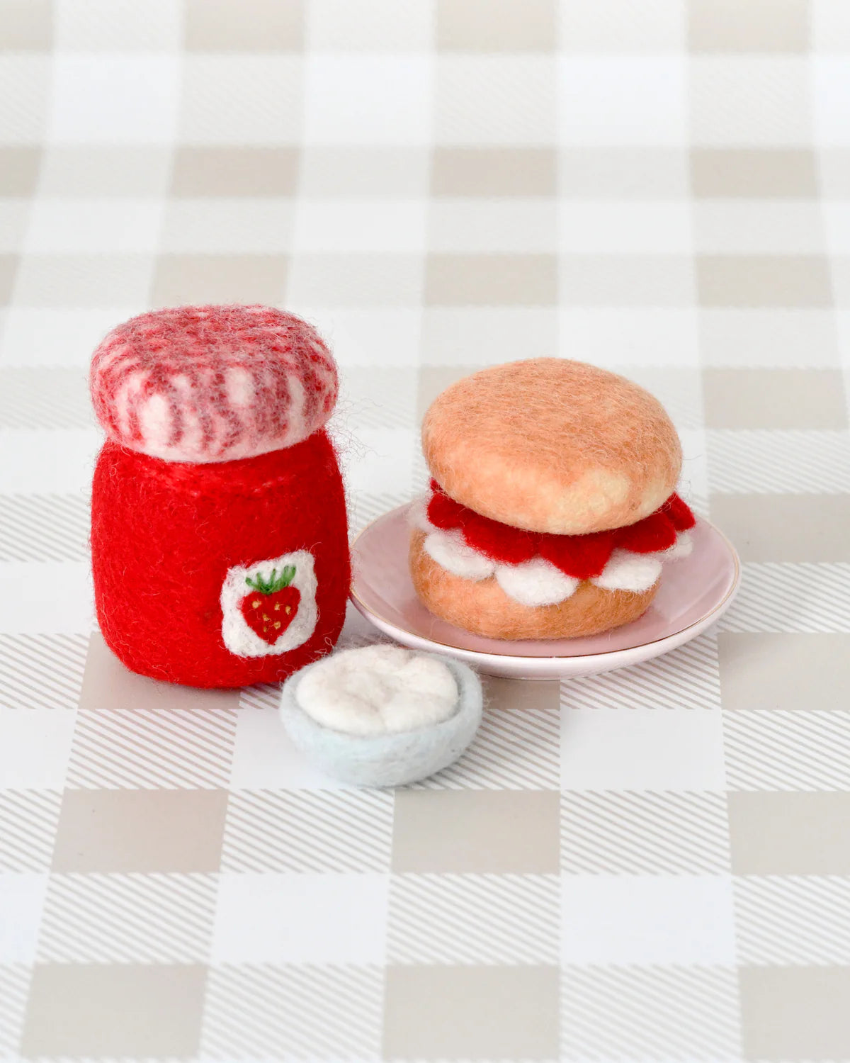 Tara Treasures - Felt Strawberry Jam and Scones Set