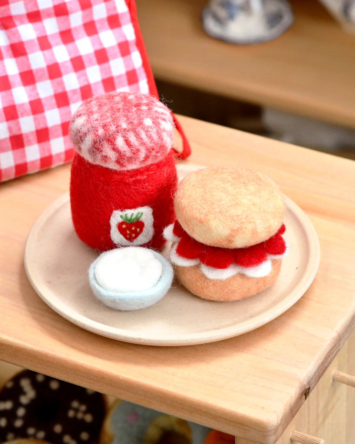 Tara Treasures - Felt Strawberry Jam and Scones Set