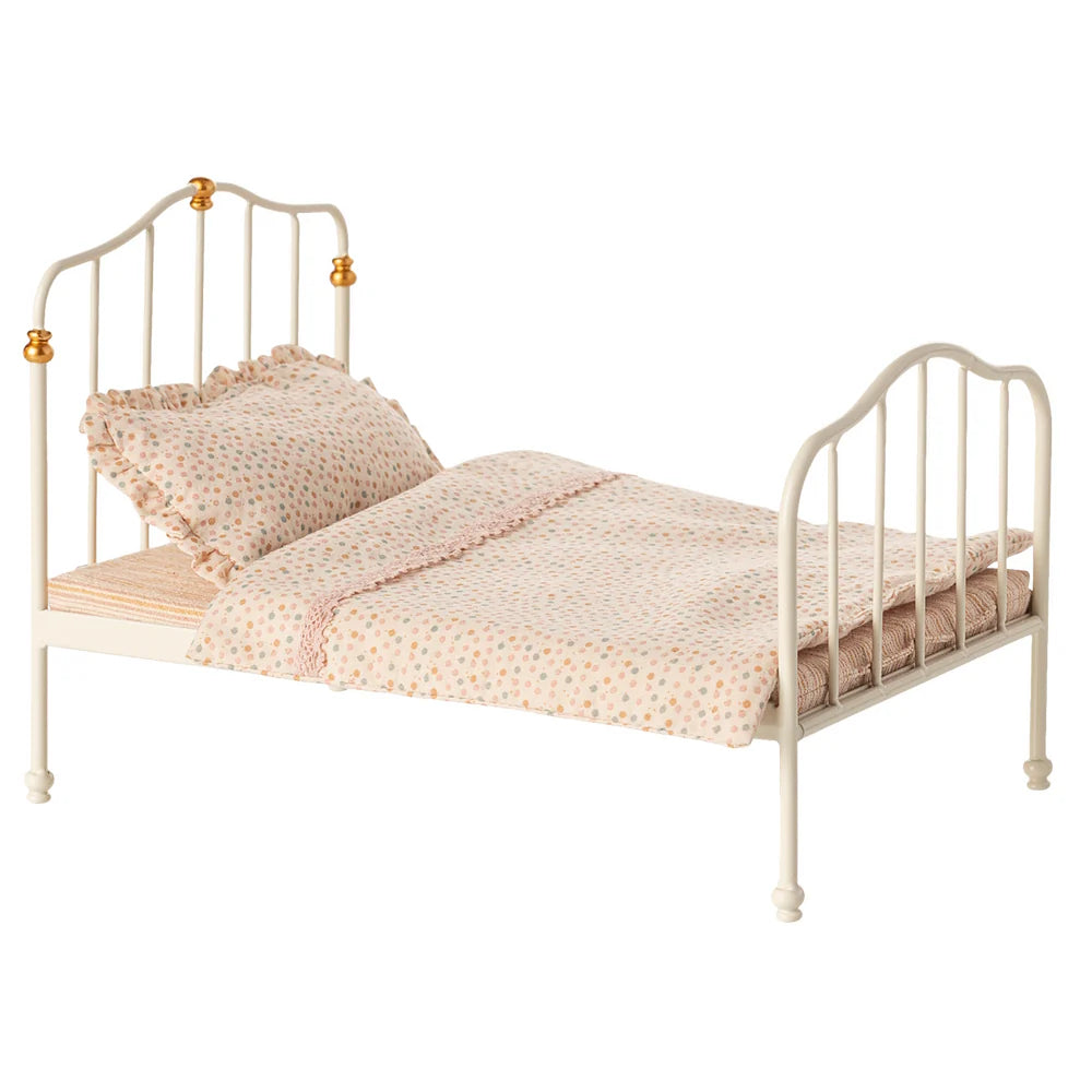 Maileg Vintage Double Bed Mouse Off White