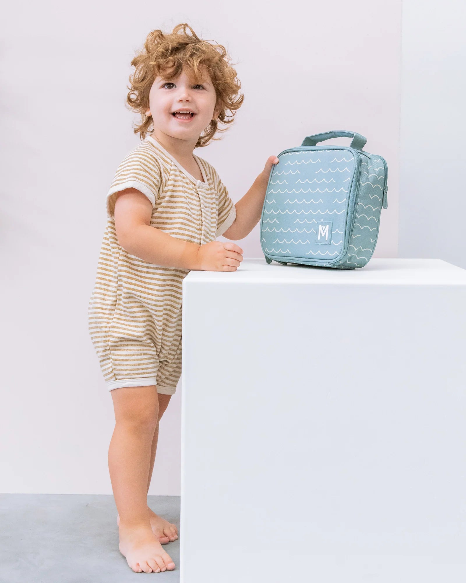 MontiiCo Medium Insulated Lunch Bag - Wave Rider