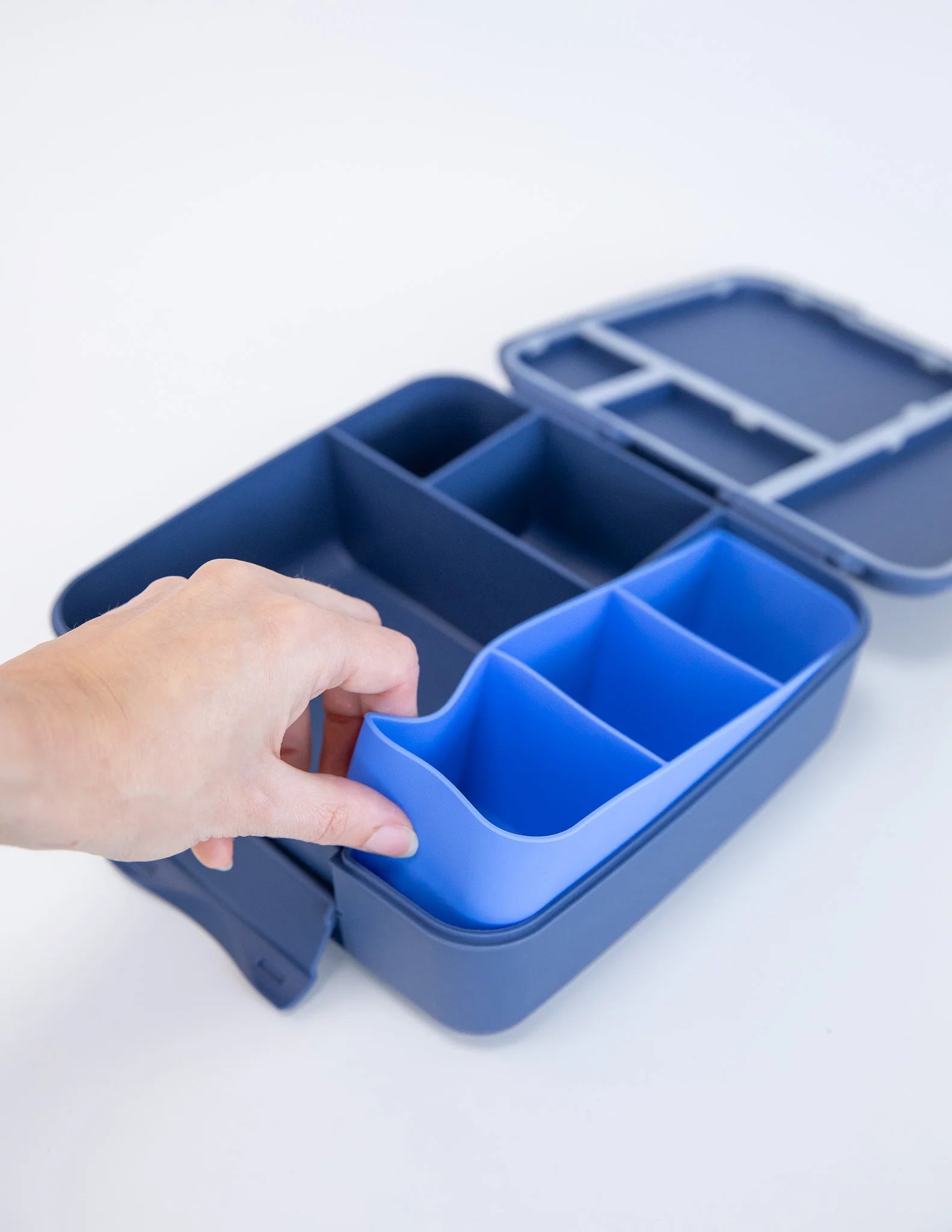 MontiiCo Feast Tray - Blueberry