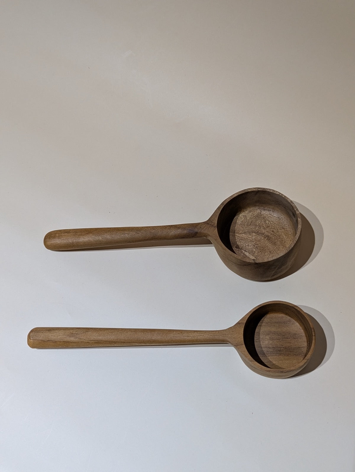 Papoose Toys - Teak Pot Scoop