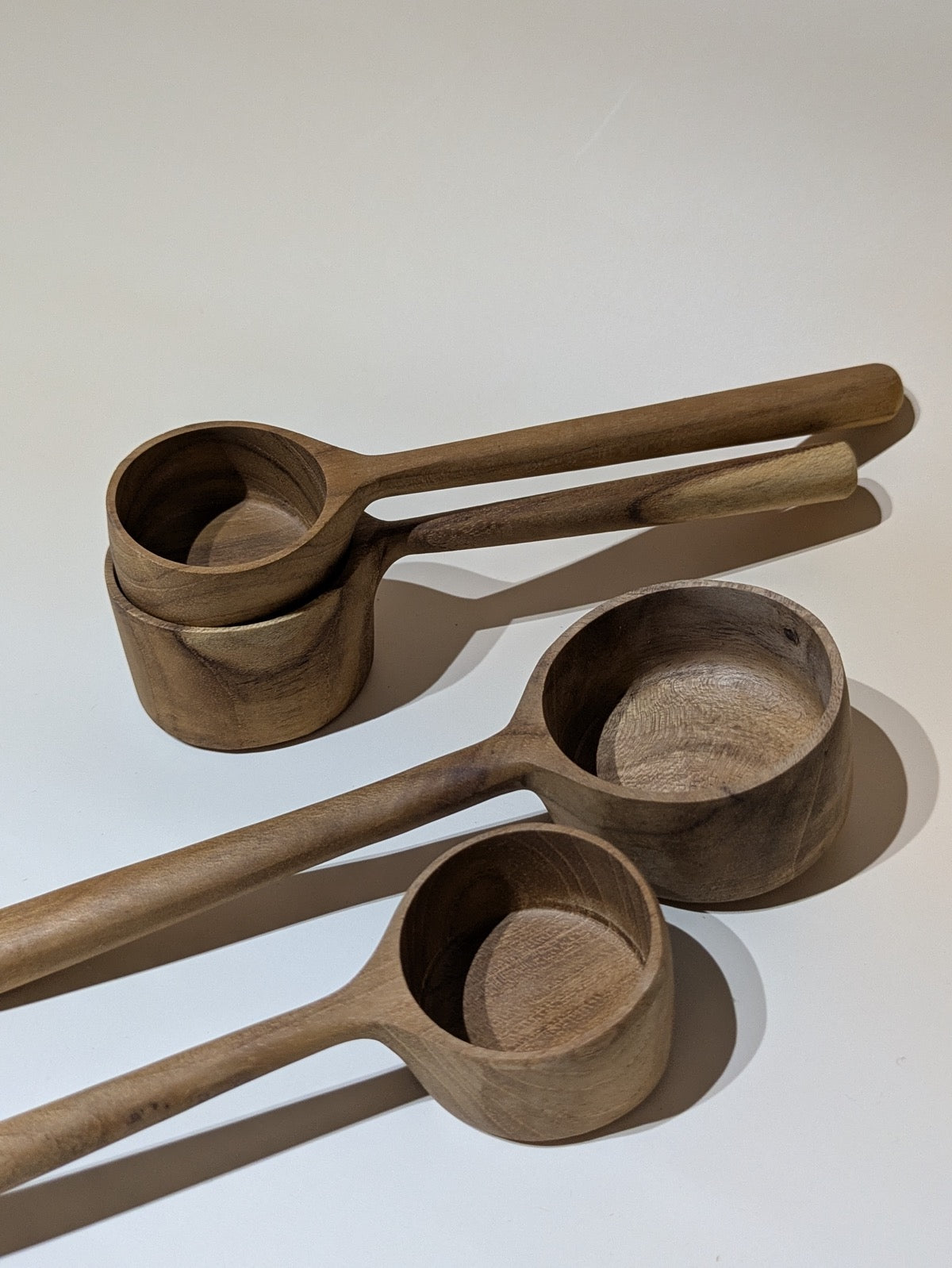 Papoose Toys - Teak Pot Scoop