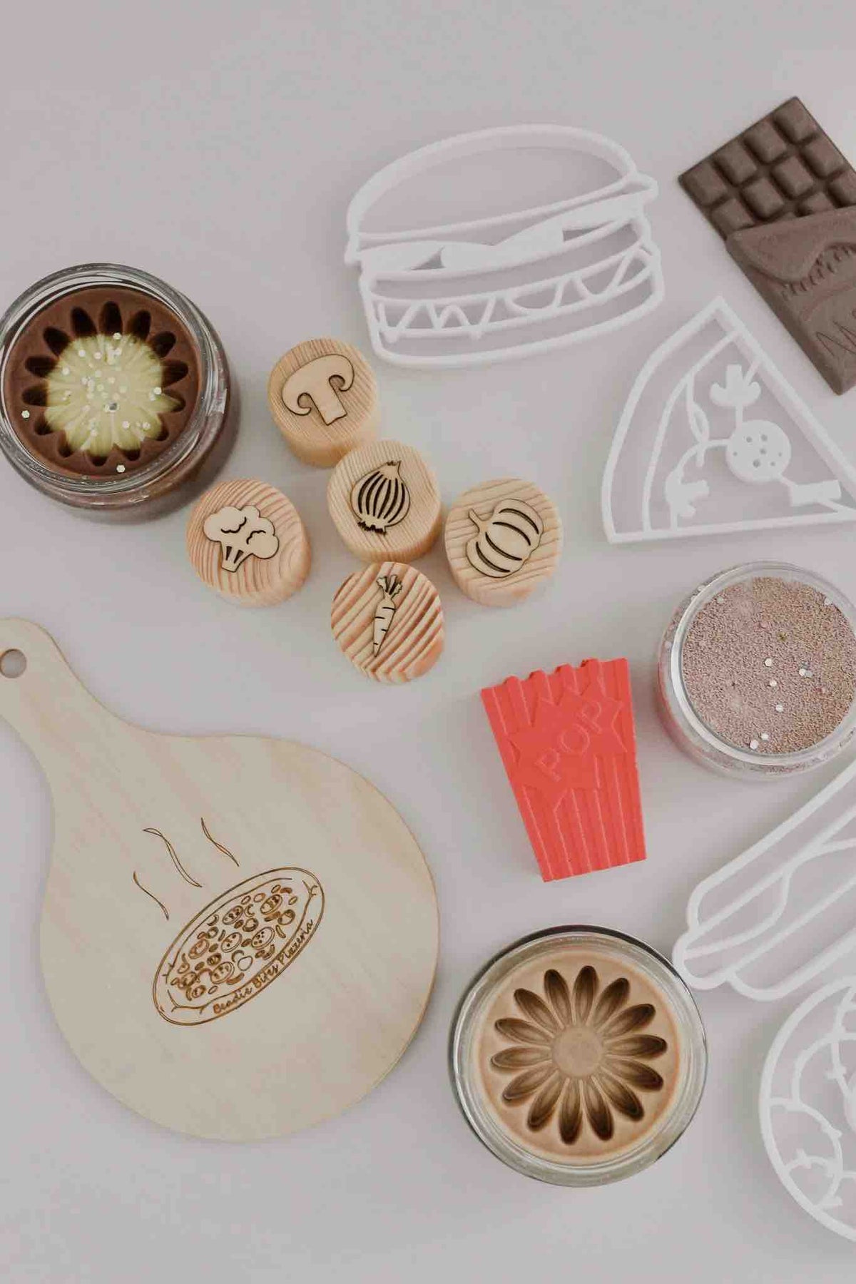 Beadie Bug Play - Hamburger Bio Cutter