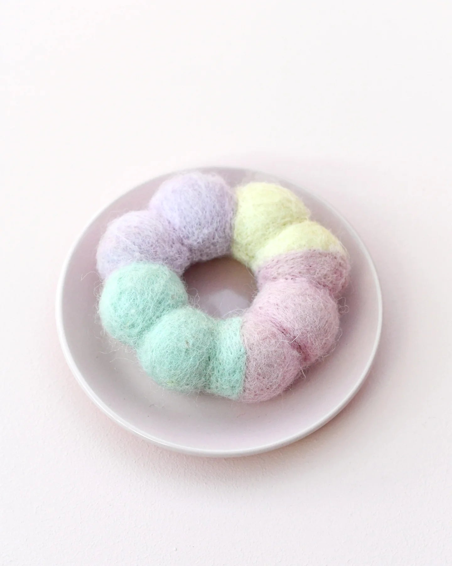 Tara Treasures - Felt Pastel Glaze Vanilla Pon De Ring Mochi Donut
