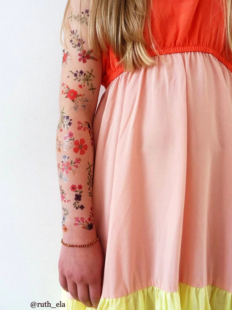 Ducky Street - Flowers (L)