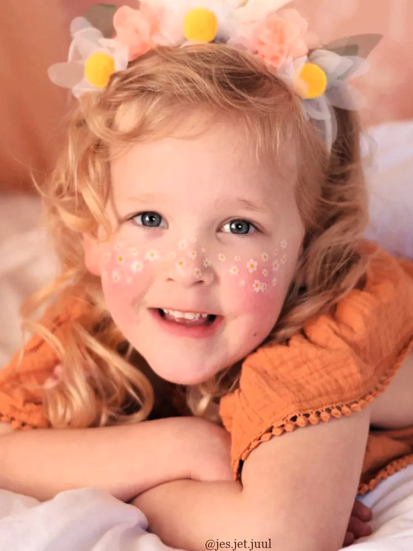 Ducky Street - Daisy