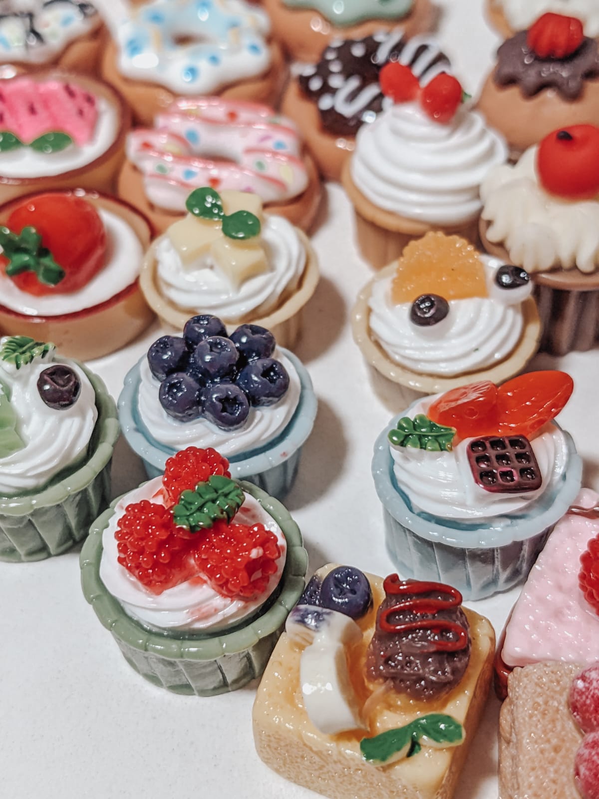 Bambi Bunny - Dollhouse Miniature Pretty Pastry - 15pcs