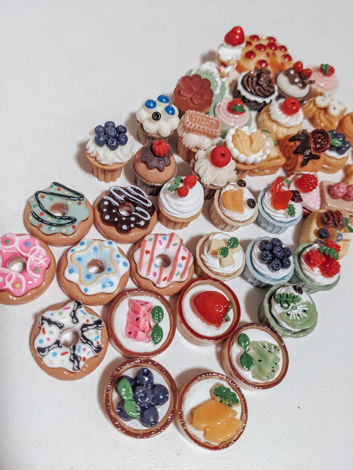 Bambi Bunny - Dollhouse Miniature Pretty Pastry - 15pcs