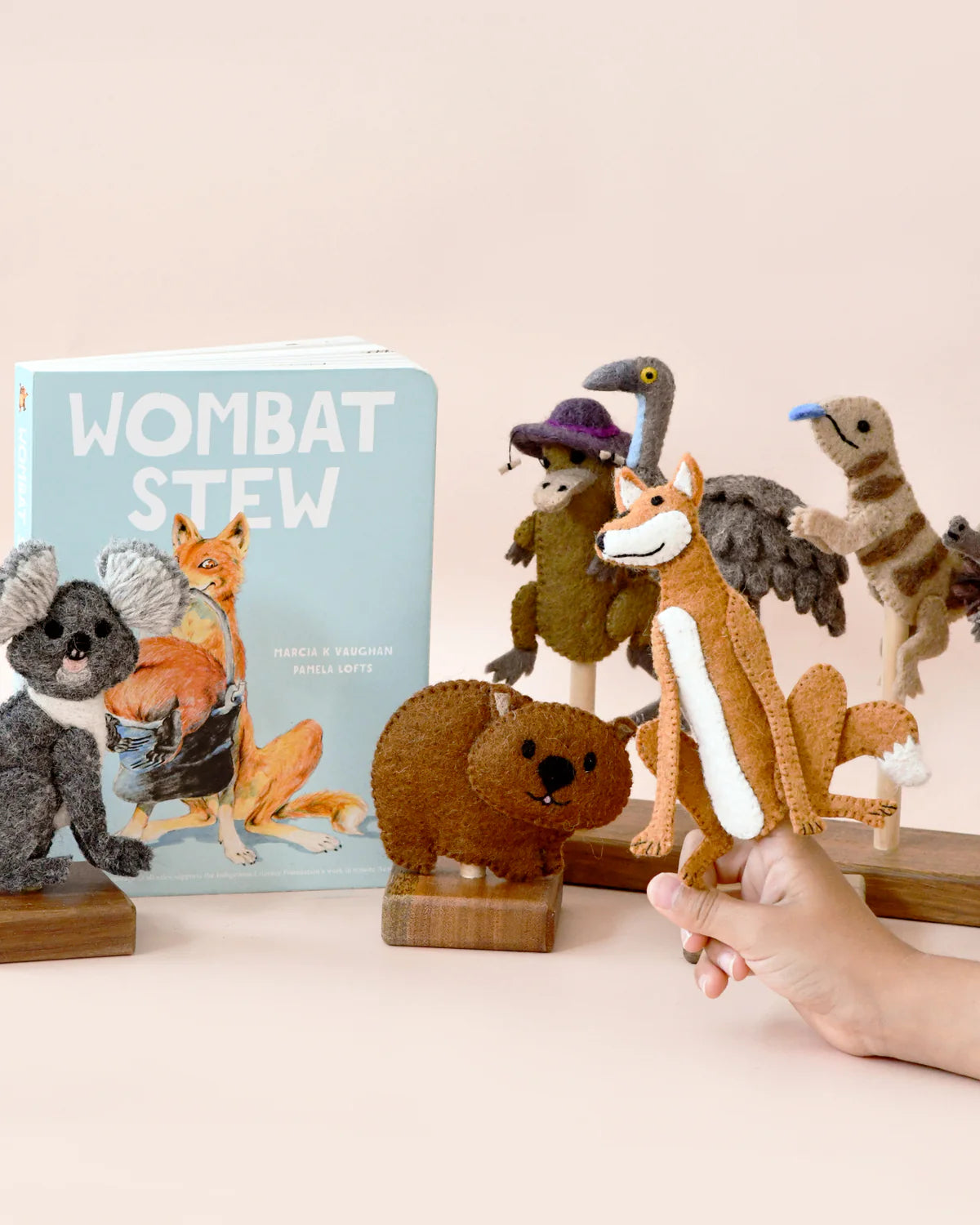 Tara Treasures Wombat Stew Finger Puppets Set (Official Scholastic Australia Licensed)