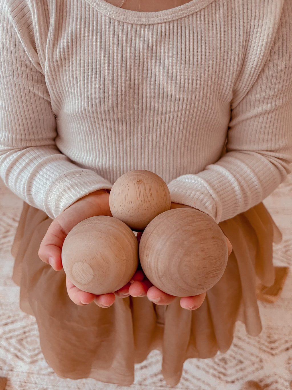 Explore Nook - Large Sized Wooden Balls set