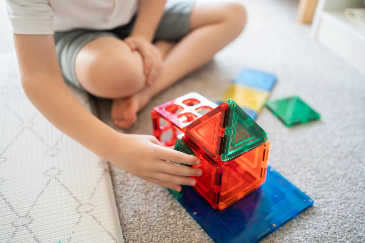Learn & Grow Magnetic Tiles - Builders Pack - 110 piece set