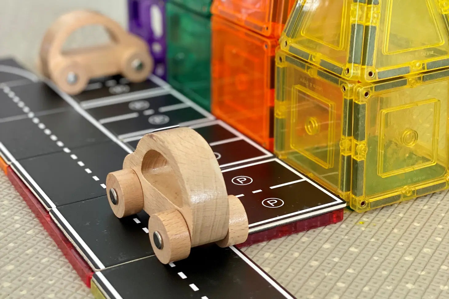 Learn & Grow Magnetic Tile Topper - Road Pack - 40pcs
