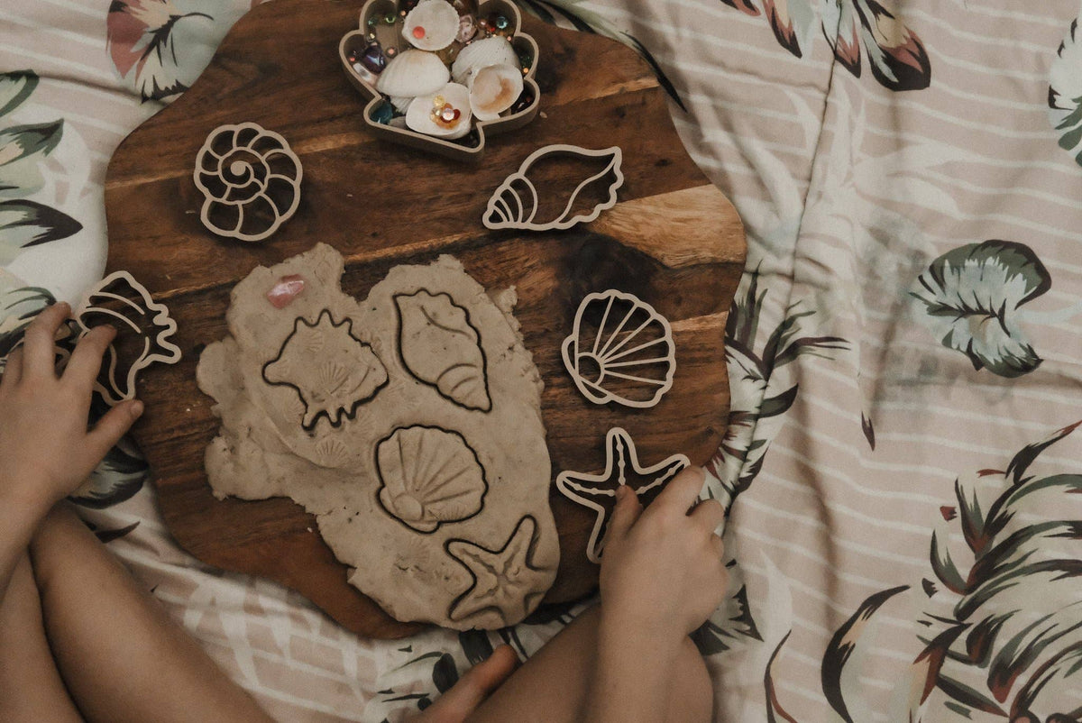 Kinfolk Pantry - Sea shell Eco Cutter Set