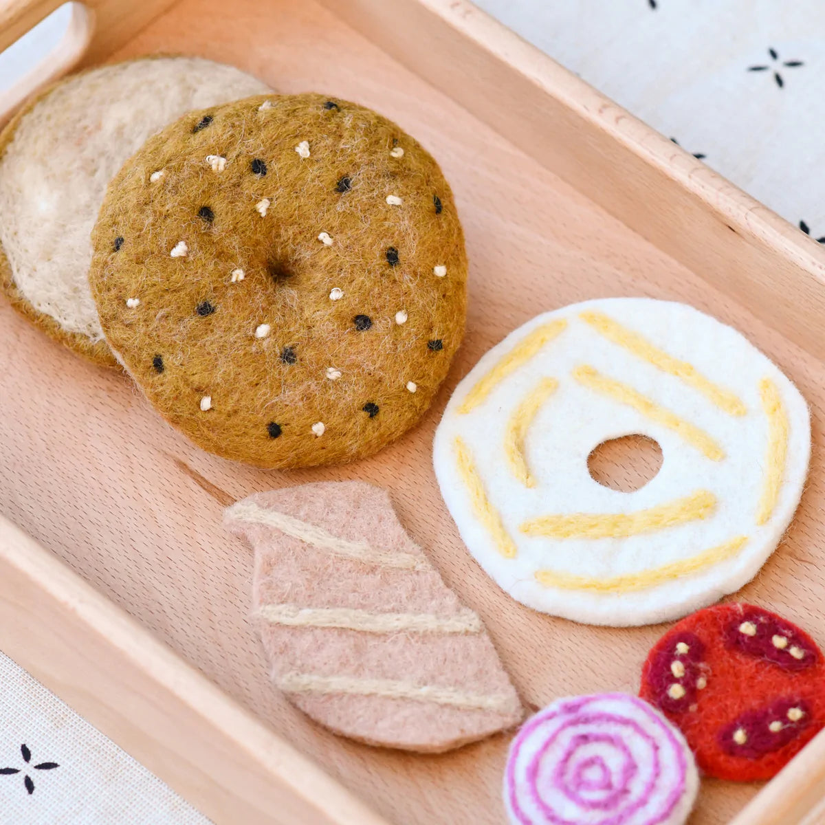 Tara Treasures - Felt Bagel Stack Play Food Set