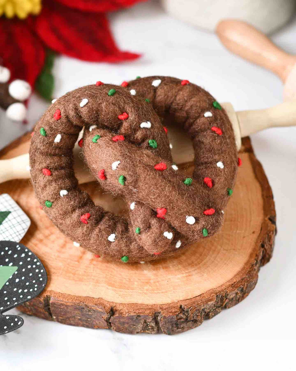 Tara Treasures - Felt Chocolate Pretzel