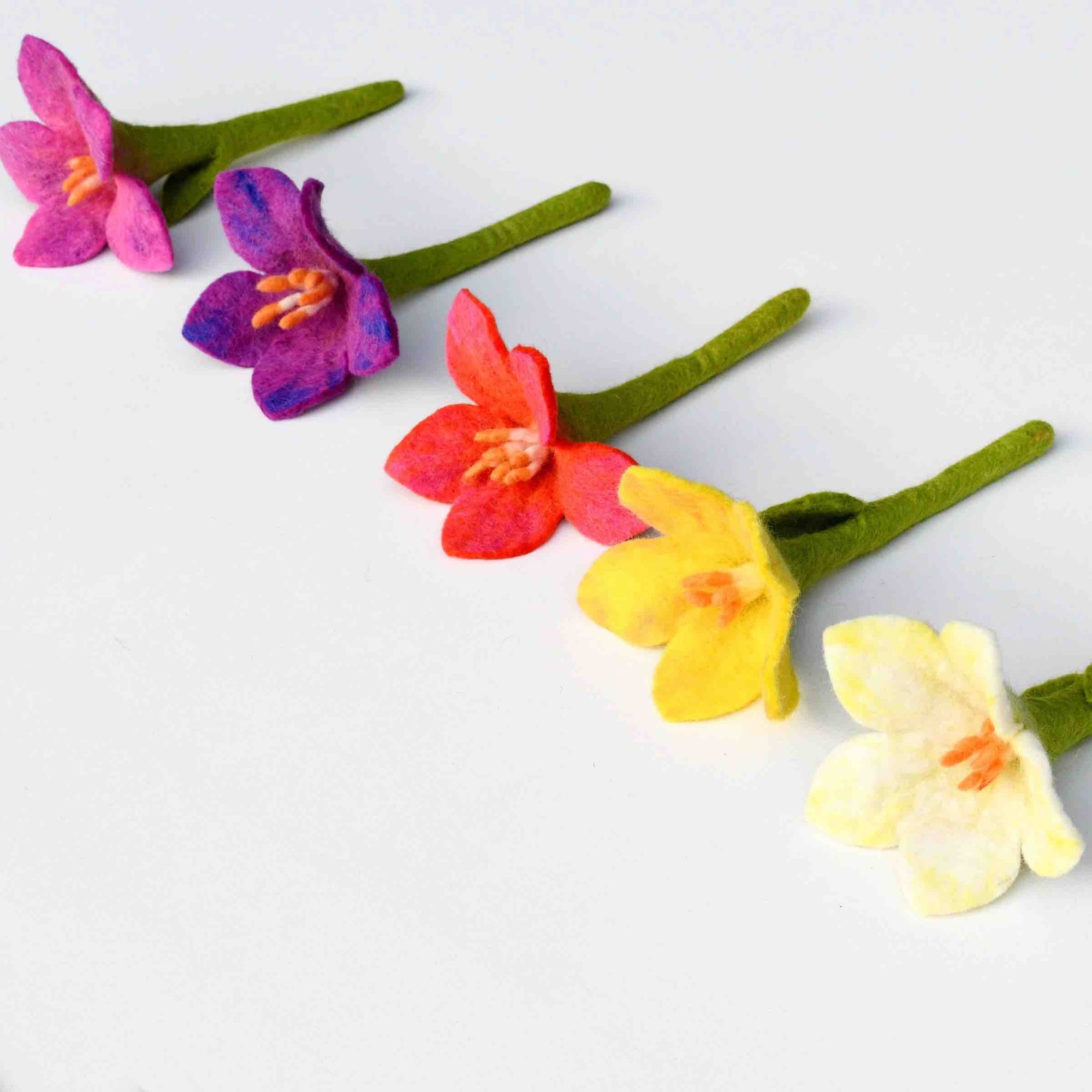 Tara Treasures - Felt Flowers Set of 5 (Set A)