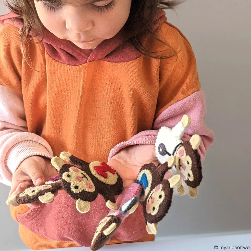 Tara Treasures - Five Little Monkeys, Finger Puppet Set