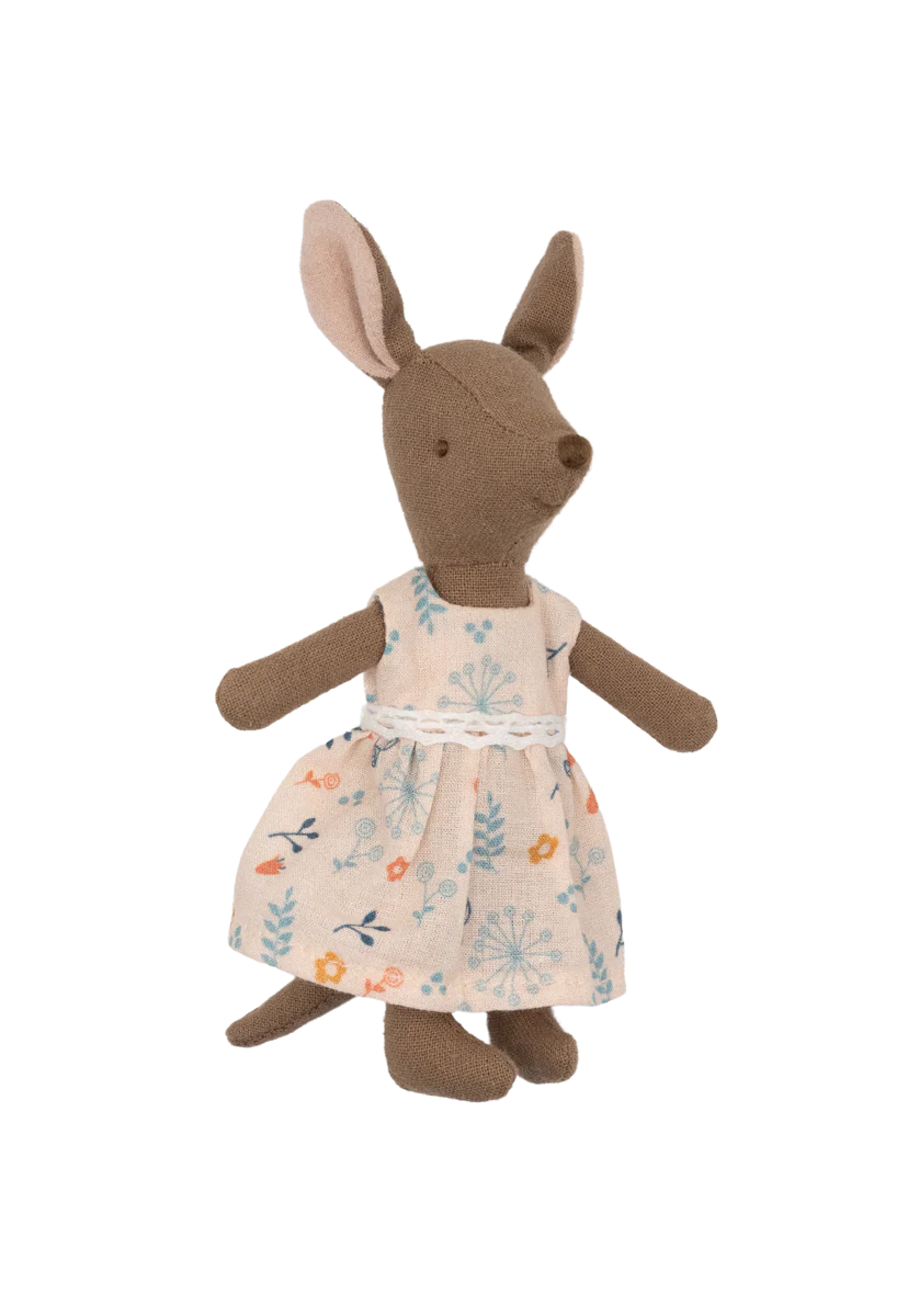 Rugaroo - Sheila | The True-Blue Kangaroo