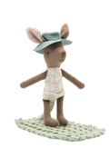 Rugaroo - Shaz | The Sunbaker Kangaroo